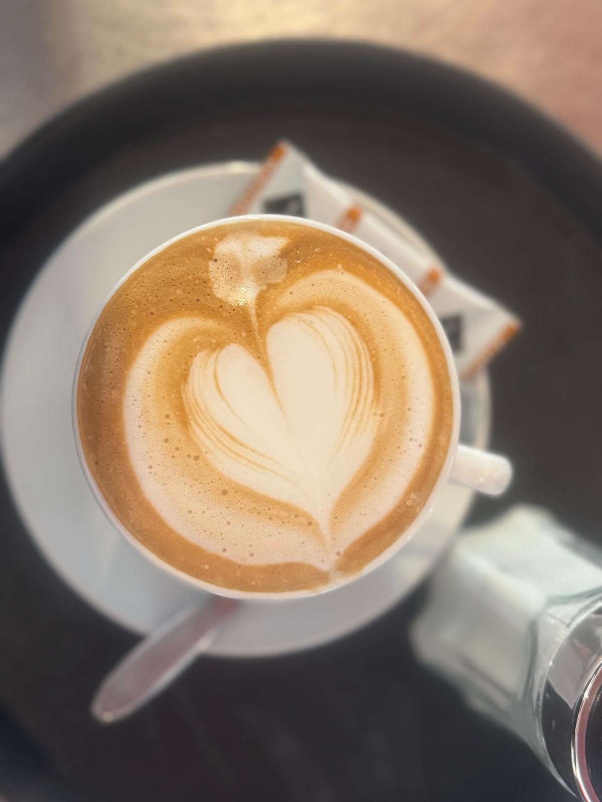 Cappuccino mit Latte Art